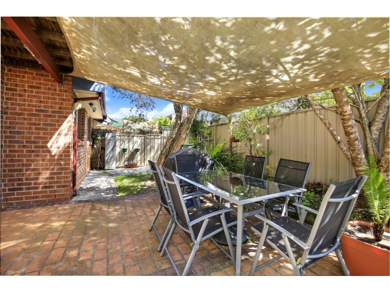 4/24 Pioneer Rd, Bellambi NSW 2518