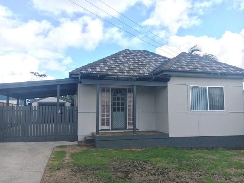81 Addison Avenue, Lake Illawarra NSW 2528