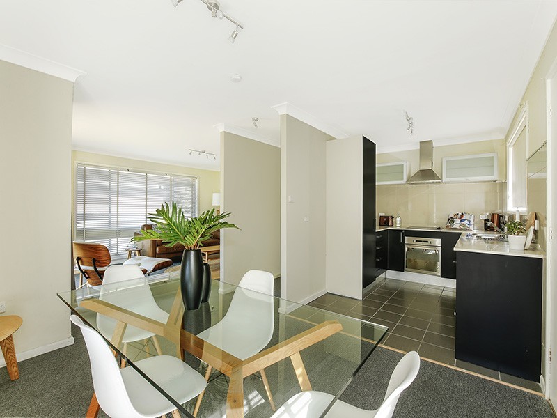 14 Saville Road, Dapto NSW 2530