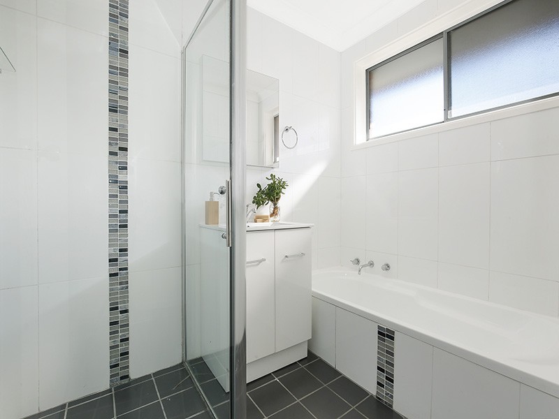 14 Saville Road, Dapto NSW 2530