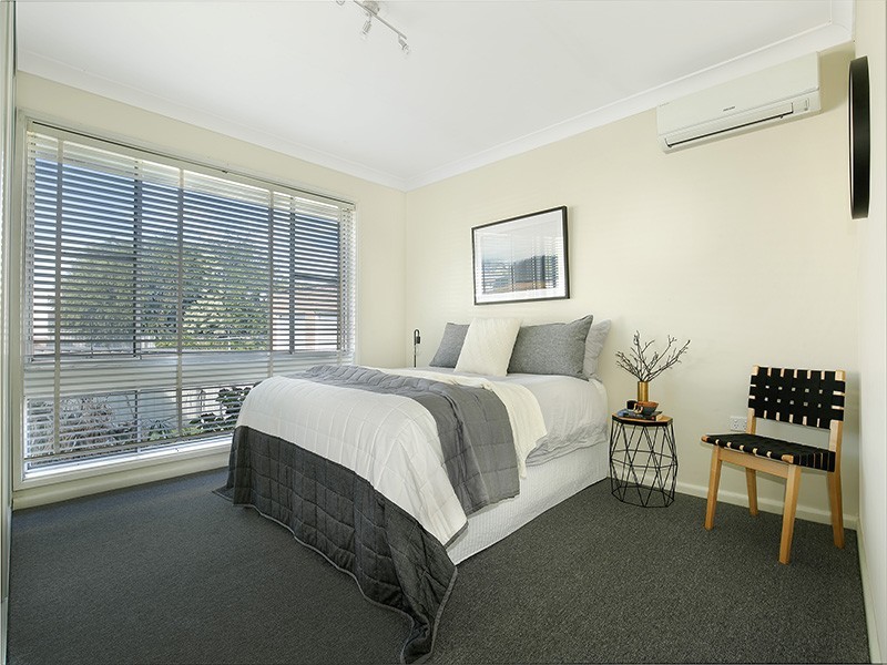 14 Saville Road, Dapto NSW 2530