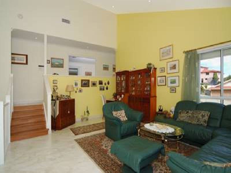 81 Shearwater Drive, Berkeley NSW 2506