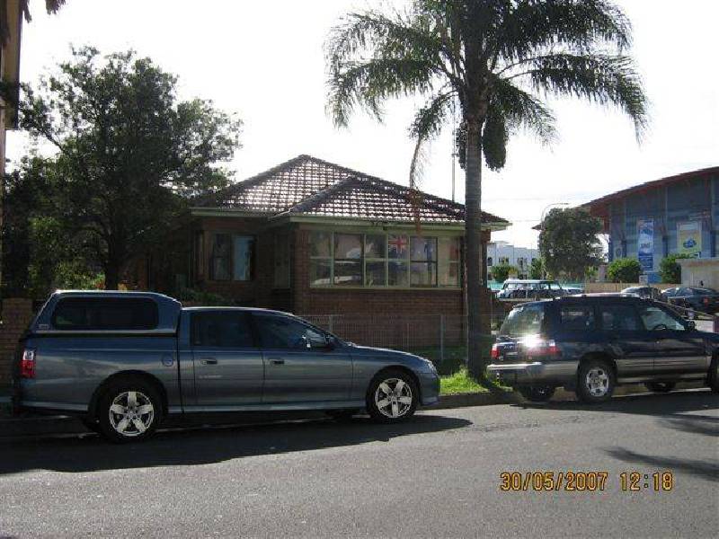 6 Burelli Street, Wollongong NSW 2500