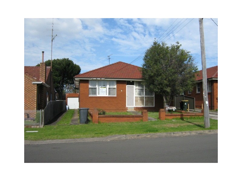 2/5 Union street, Coniston NSW 2500