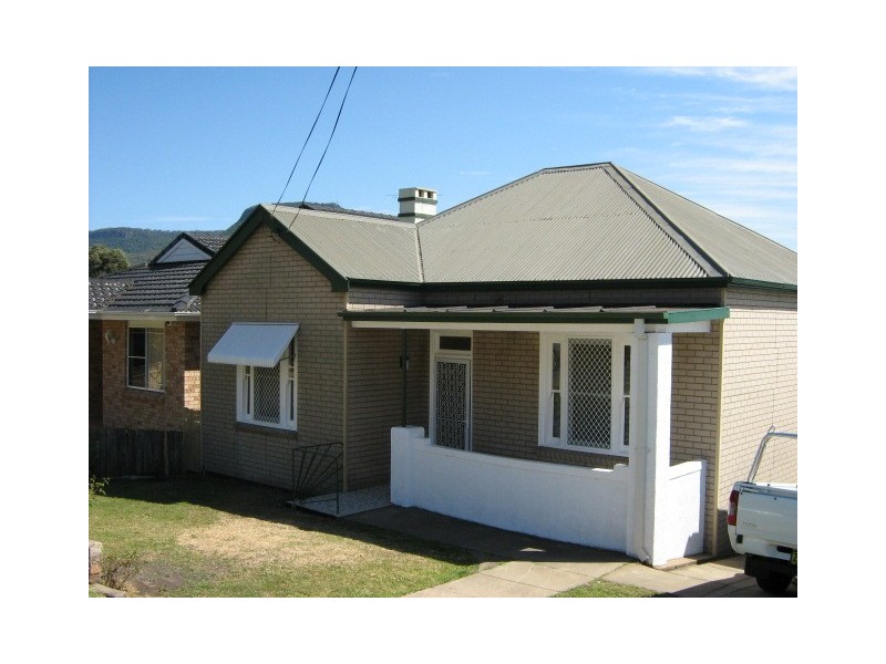 12 Urunga Pde, Wollongong NSW 2500