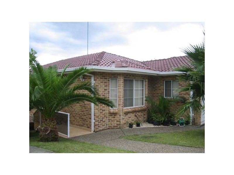 18 Geral Grove, Cordeaux Heights NSW 2526