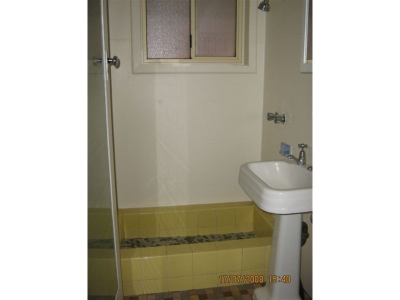 2/16 Gipps street, North Wollongong NSW 2500