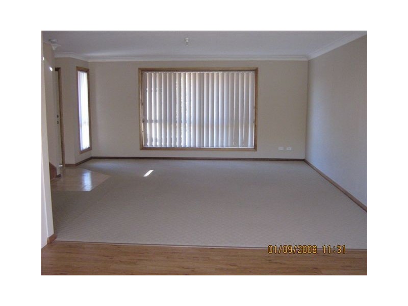 2/6  Miller Street, Coniston NSW 2500