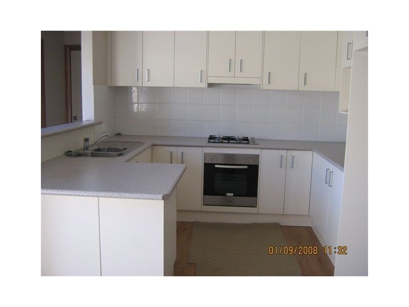 2/6  Miller Street, Coniston NSW 2500