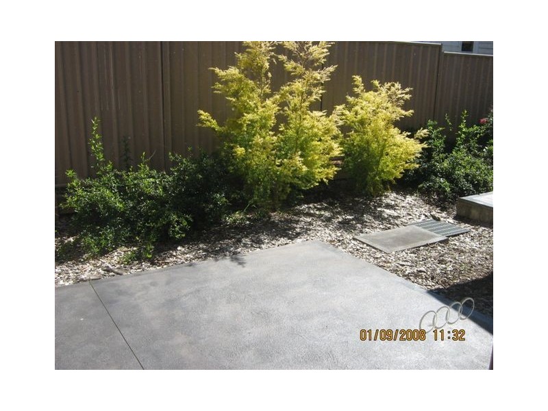 2/6  Miller Street, Coniston NSW 2500