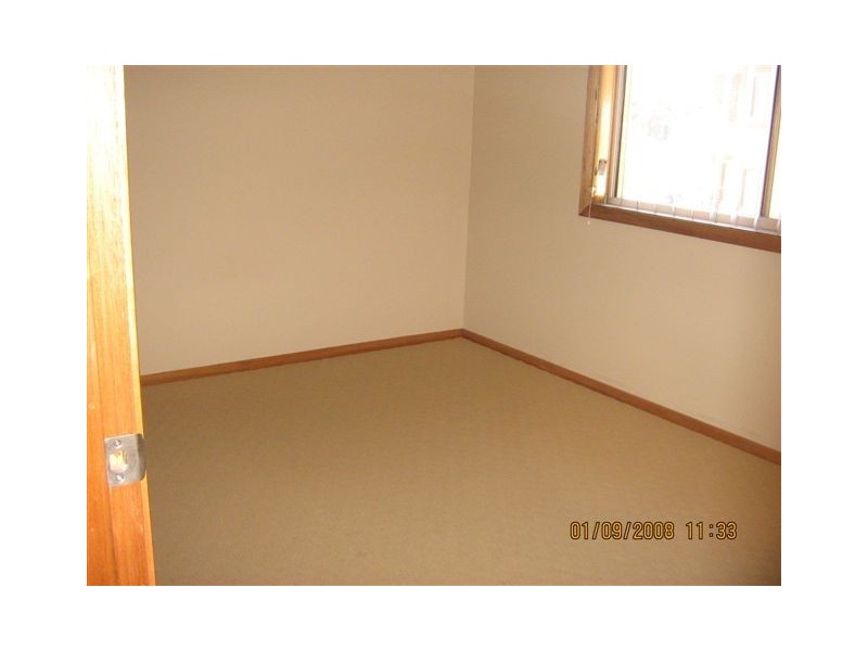 2/6  Miller Street, Coniston NSW 2500