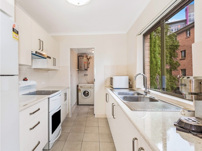 4/9 Staff Street, Wollongong NSW 2500
