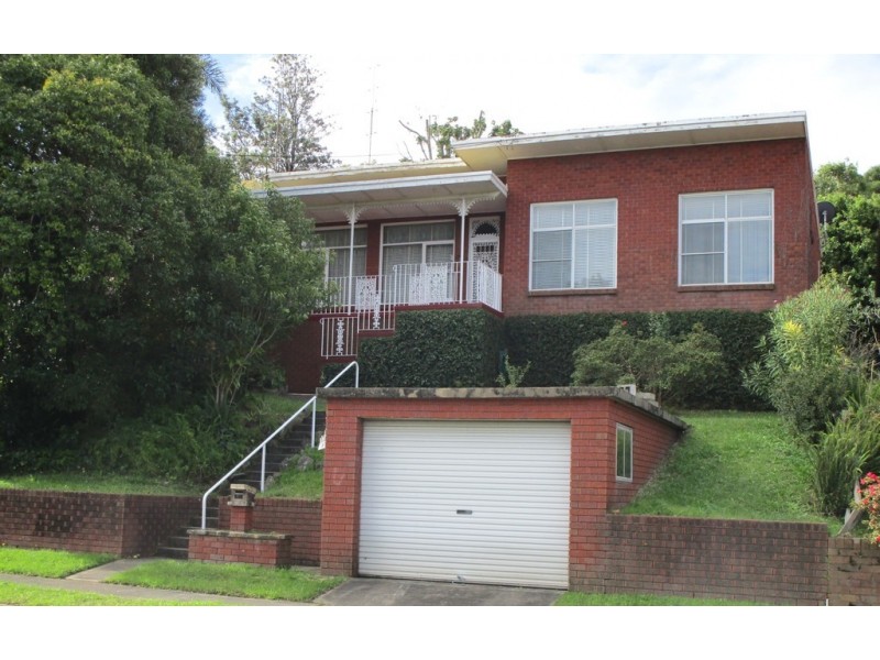 18 Gundarun Street, West Wollongong NSW 2500