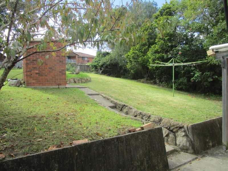 18 Gundarun Street, West Wollongong NSW 2500