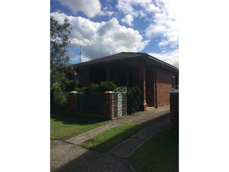 2 Finlayson St, Wollongong NSW 2500