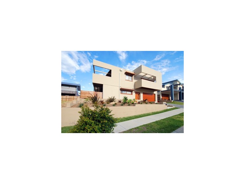 18 Aragan Circuit, Bulli NSW 2516