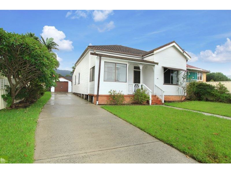 48 Russell St, Balgownie NSW 2519