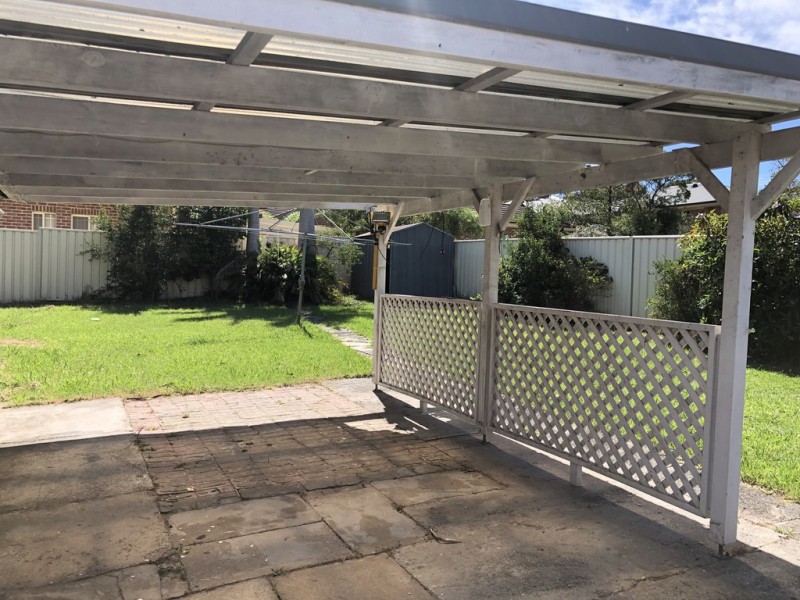 48 Russell St, Balgownie NSW 2519