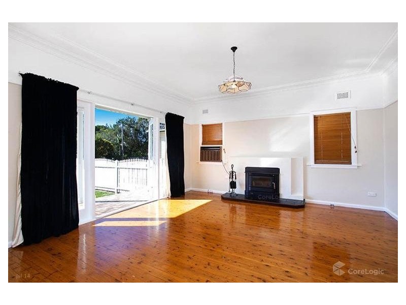 33 Jobson Avenue, Mount Ousley NSW 2519