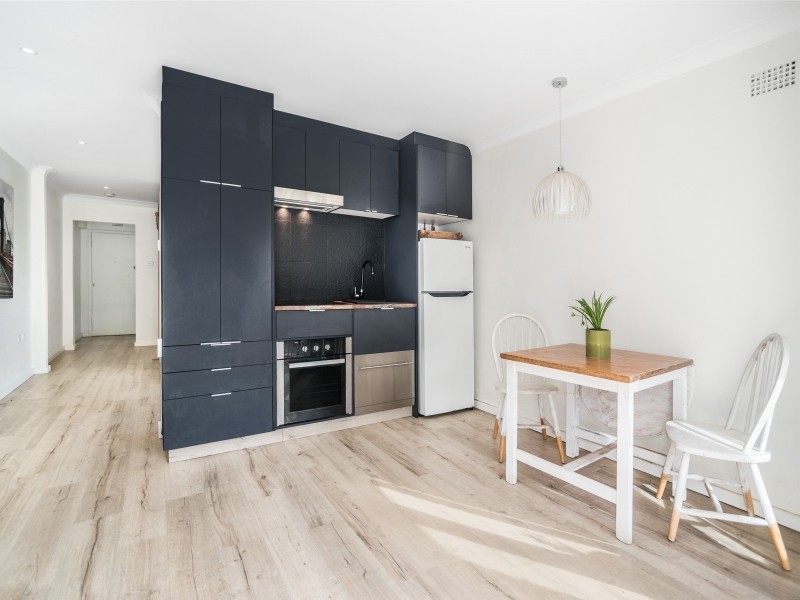 6/37 Edward Street, Wollongong NSW 2500