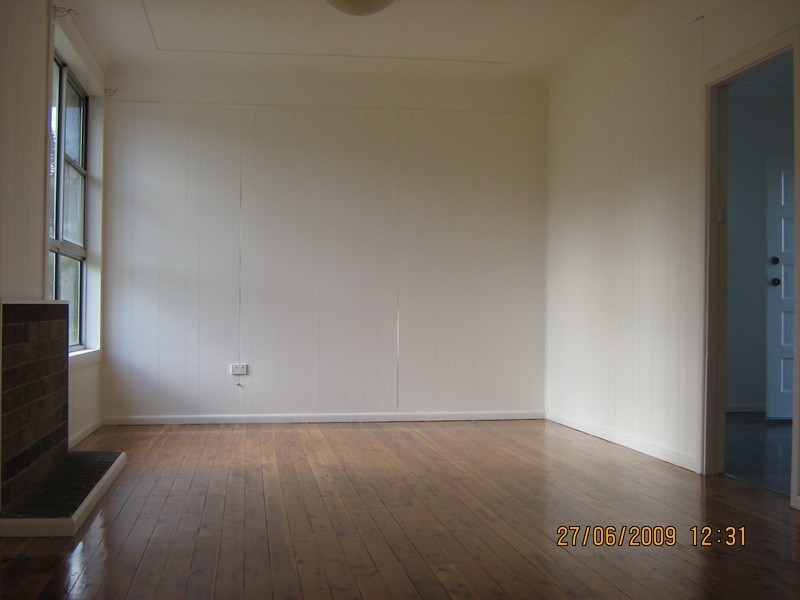 39 Rose Parade, Unanderra NSW 2526