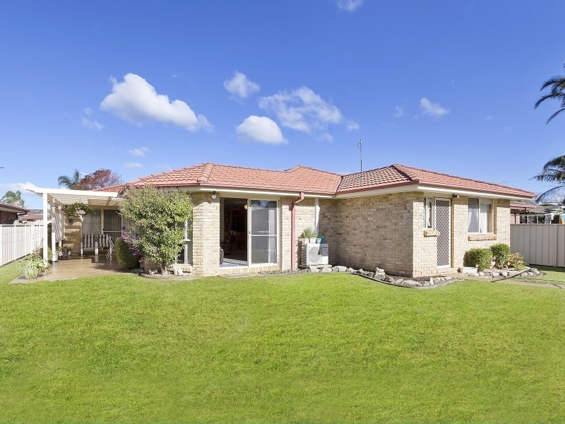 10 Osprey Place, Albion Park Rail NSW 2527