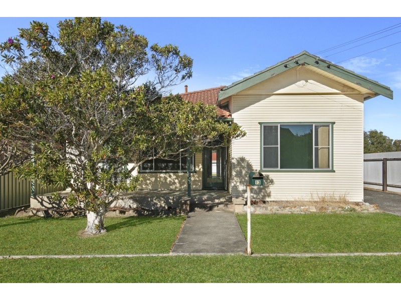 13 Owen Park Road, Bellambi NSW 2518