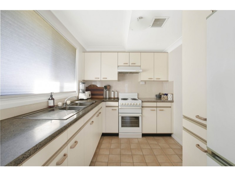 1/24 Daisy St, Fairy Meadow NSW 2519