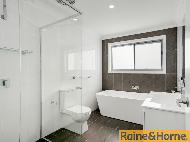 13 Goonyella Street, Albion Park NSW 2527