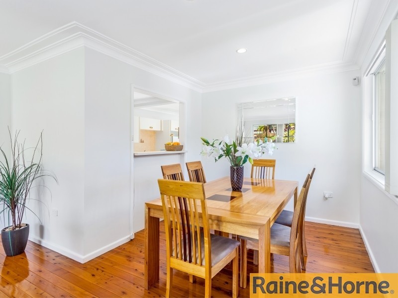 26 Valley Drive, Figtree NSW 2525