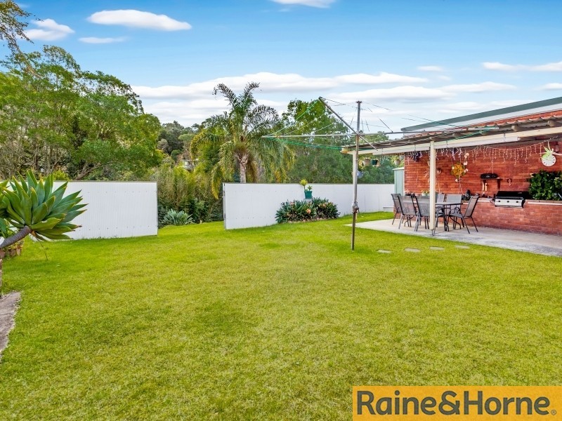 26 Valley Drive, Figtree NSW 2525