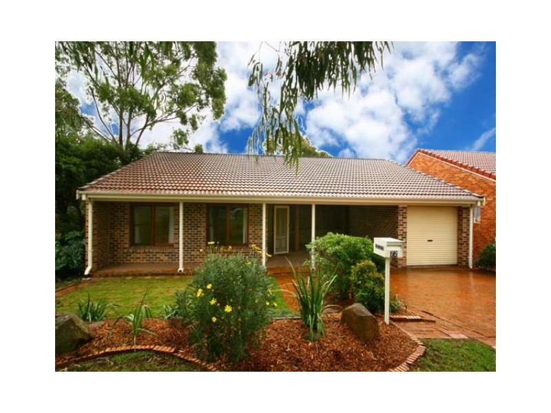 72 Tamarind Drive, Cordeaux Heights NSW 2526