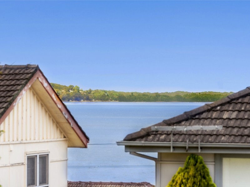 28 Southampton Street, Berkeley NSW 2506