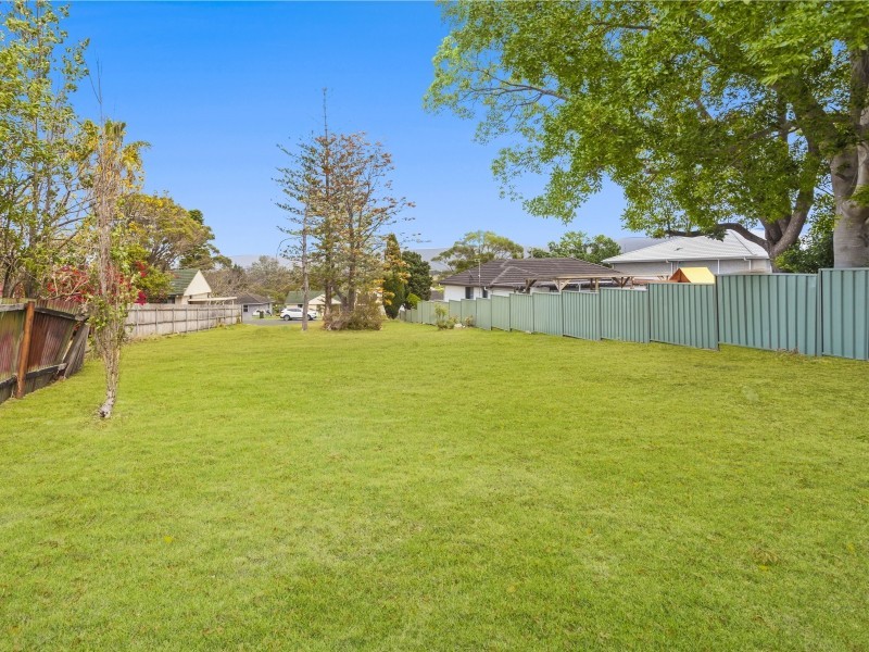 15 Middlesex Street, Berkeley NSW 2506