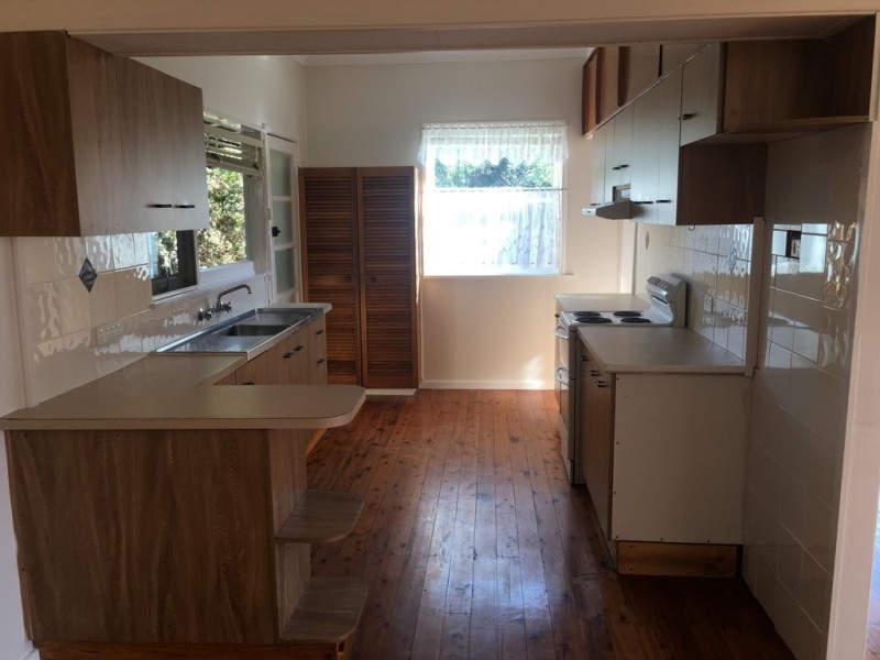 83 Murphys Avenue, Keiraville NSW 2500
