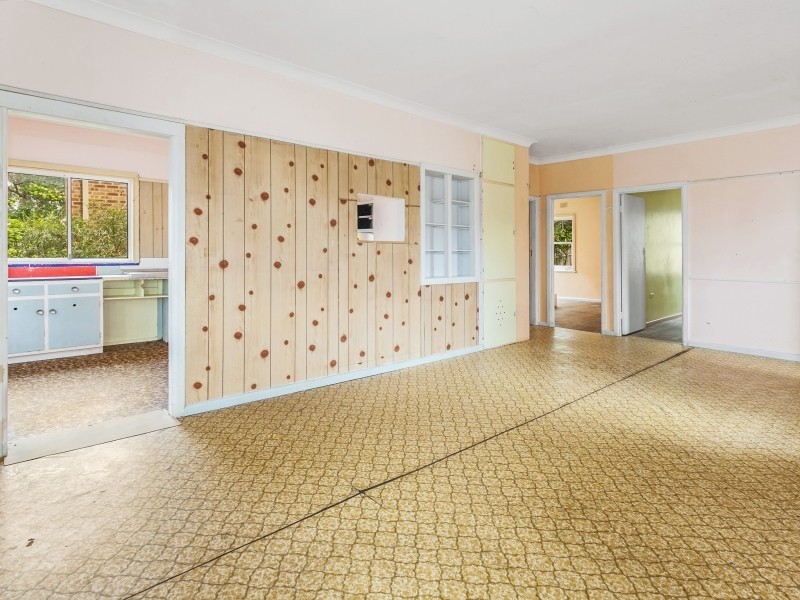 131 Lakeview Parade, Primbee NSW 2502