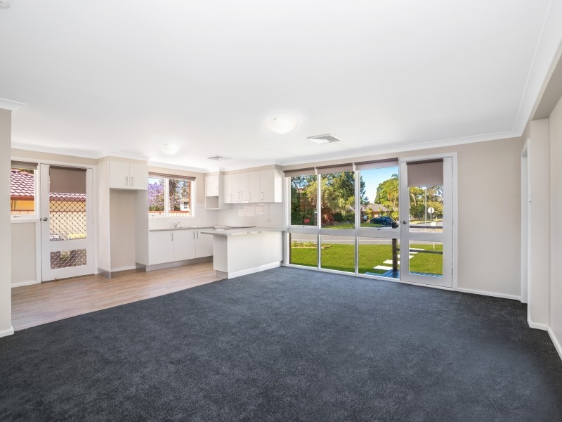 1/56 Thirroul Rd, Kanahooka NSW 2530