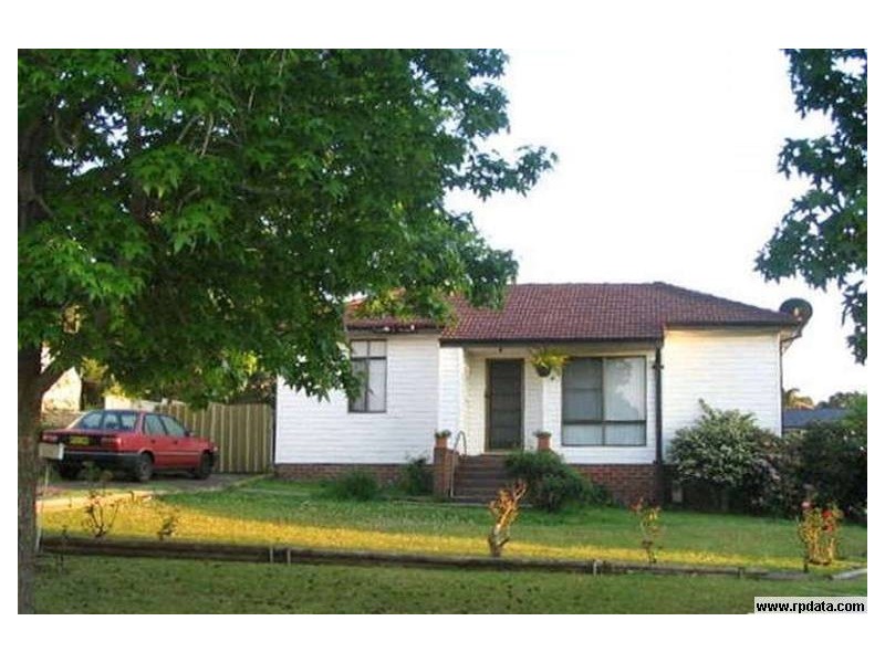 10 Cardiff Street, Berkeley NSW 2506