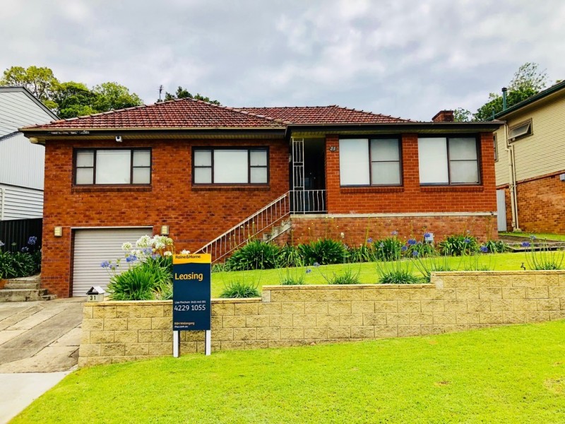 31 Stanleigh Crescent, West Wollongong NSW 2500