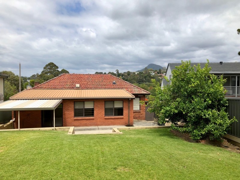 31 Stanleigh Crescent, West Wollongong NSW 2500