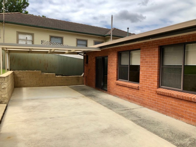 31 Stanleigh Crescent, West Wollongong NSW 2500