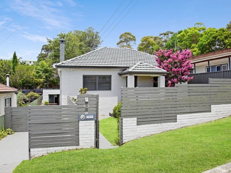 49 Heaslip Street, Coniston NSW 2500