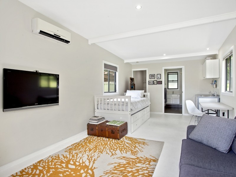 49 Heaslip Street, Coniston NSW 2500