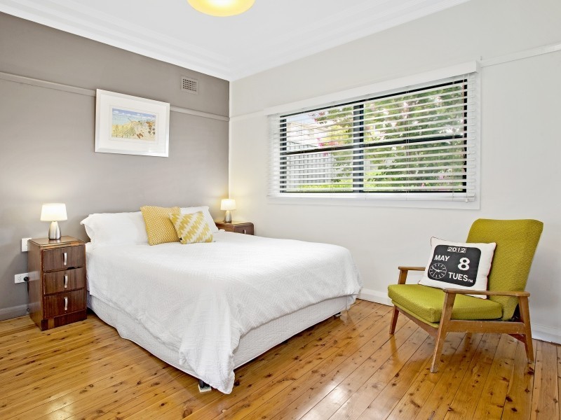 49 Heaslip Street, Coniston NSW 2500