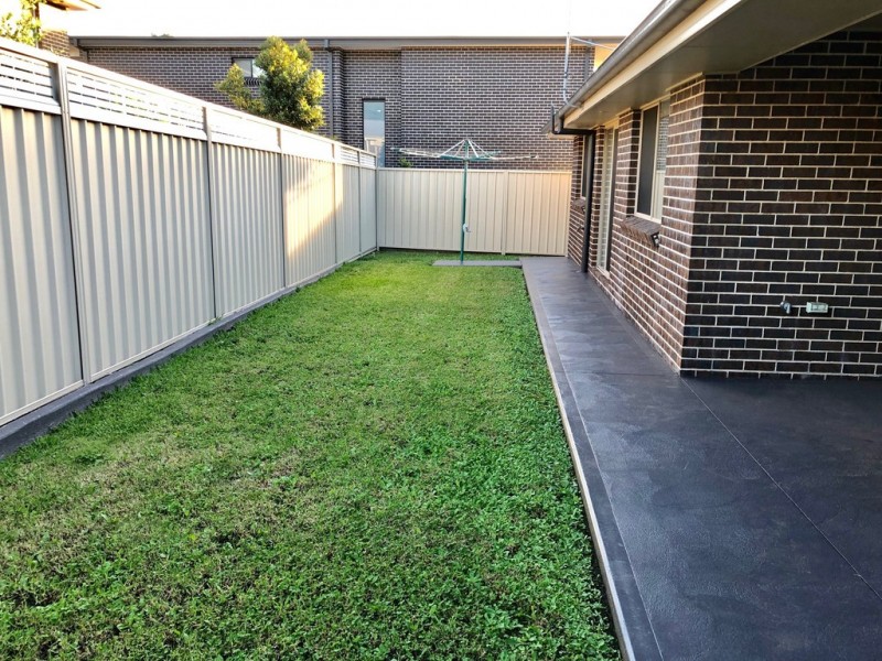 11 Blackwattle Place, Berkeley NSW 2506