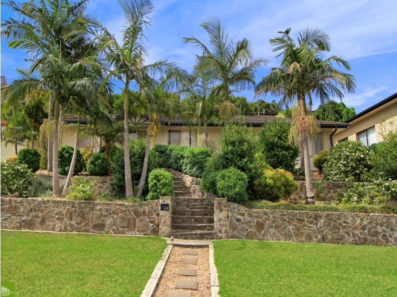 16 Sandalwood Road, Farmborough Heights NSW 2526