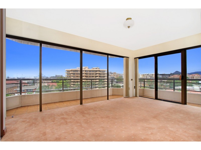 24/8-12 Smith Street, Wollongong NSW 2500