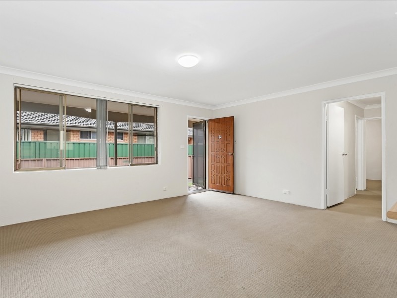 2/4 Werrang Road, Primbee NSW 2502