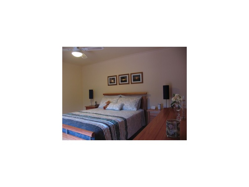 41 Lakeview Parade, Primbee NSW 2502