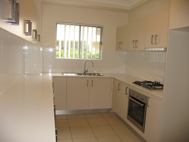 10/225 Princes Highway, Corrimal NSW 2518